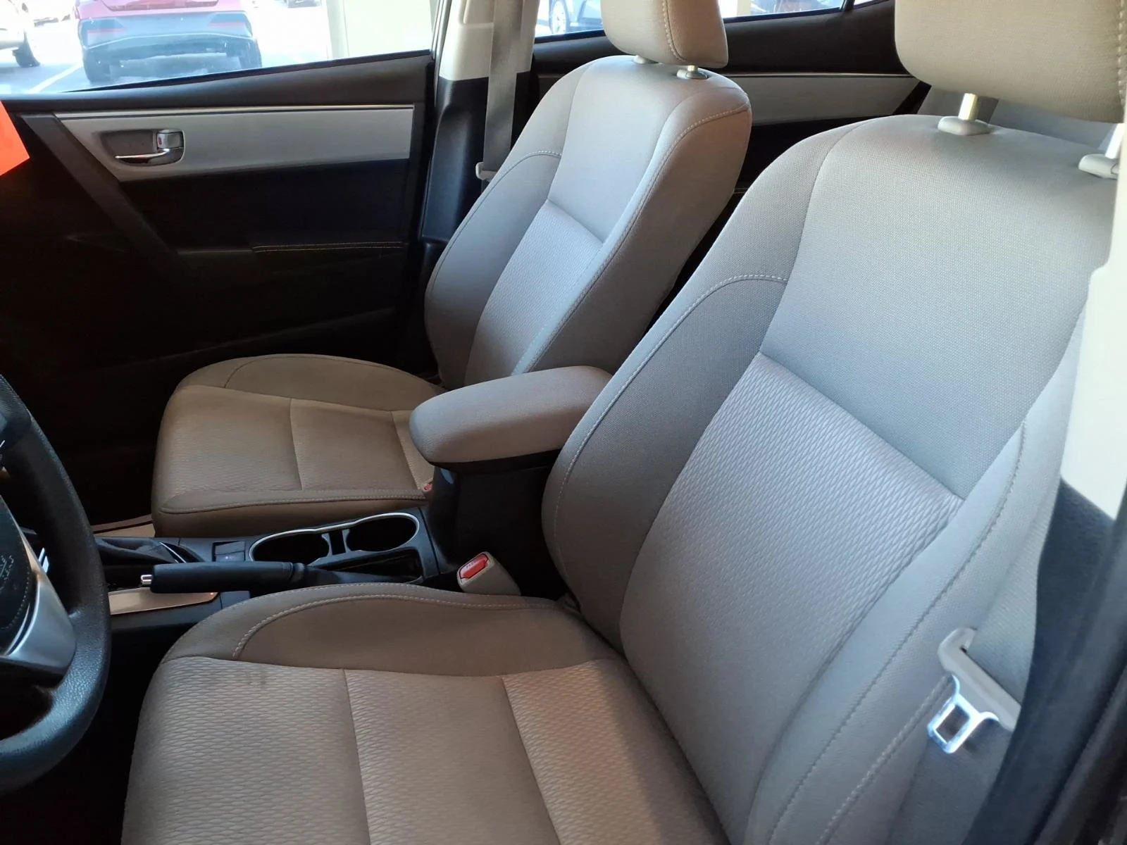 2014 Toyota Corolla LE Eco - Photo 10