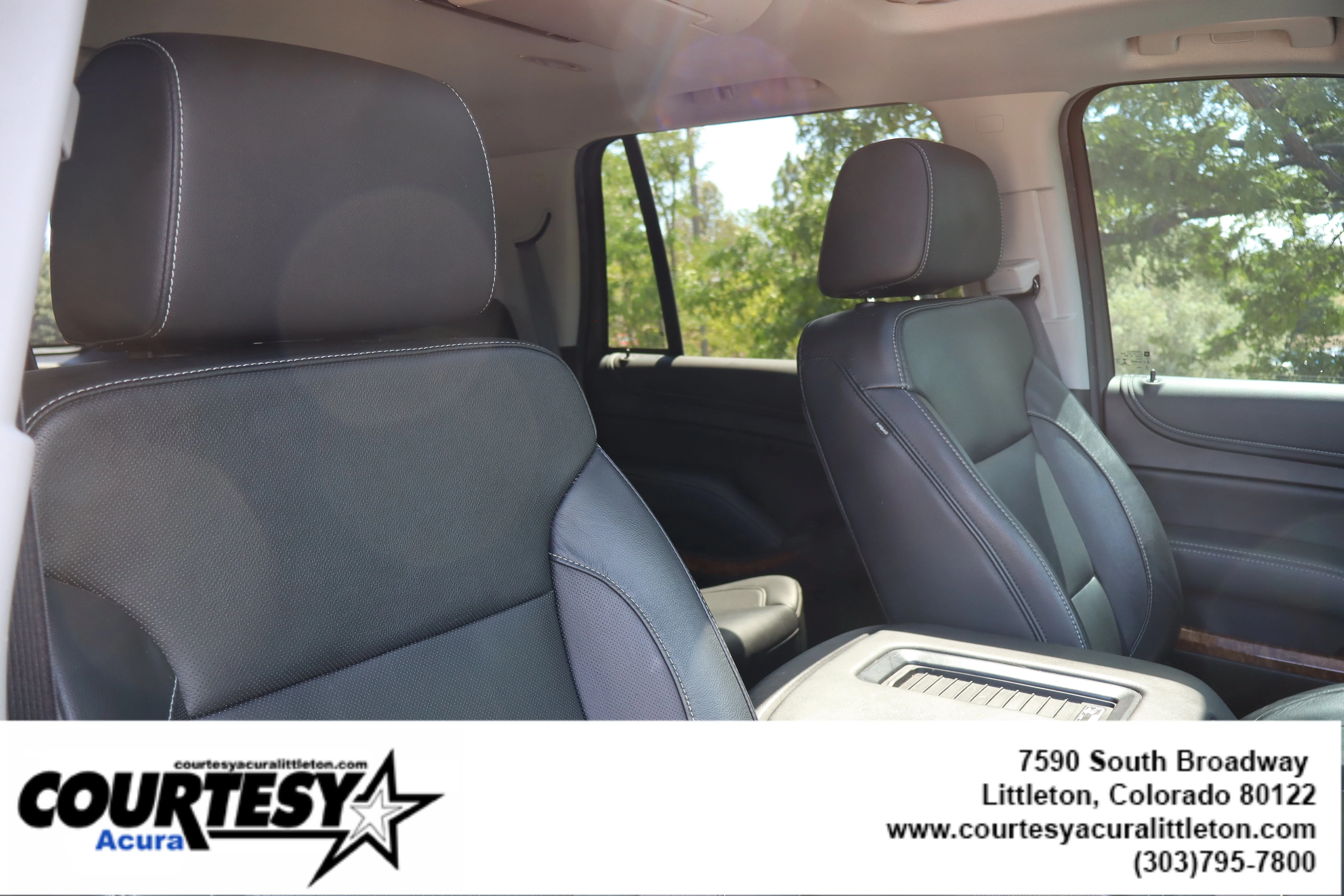 Used 2019 Silver Ice Metallic Chevrolet Premier image 33