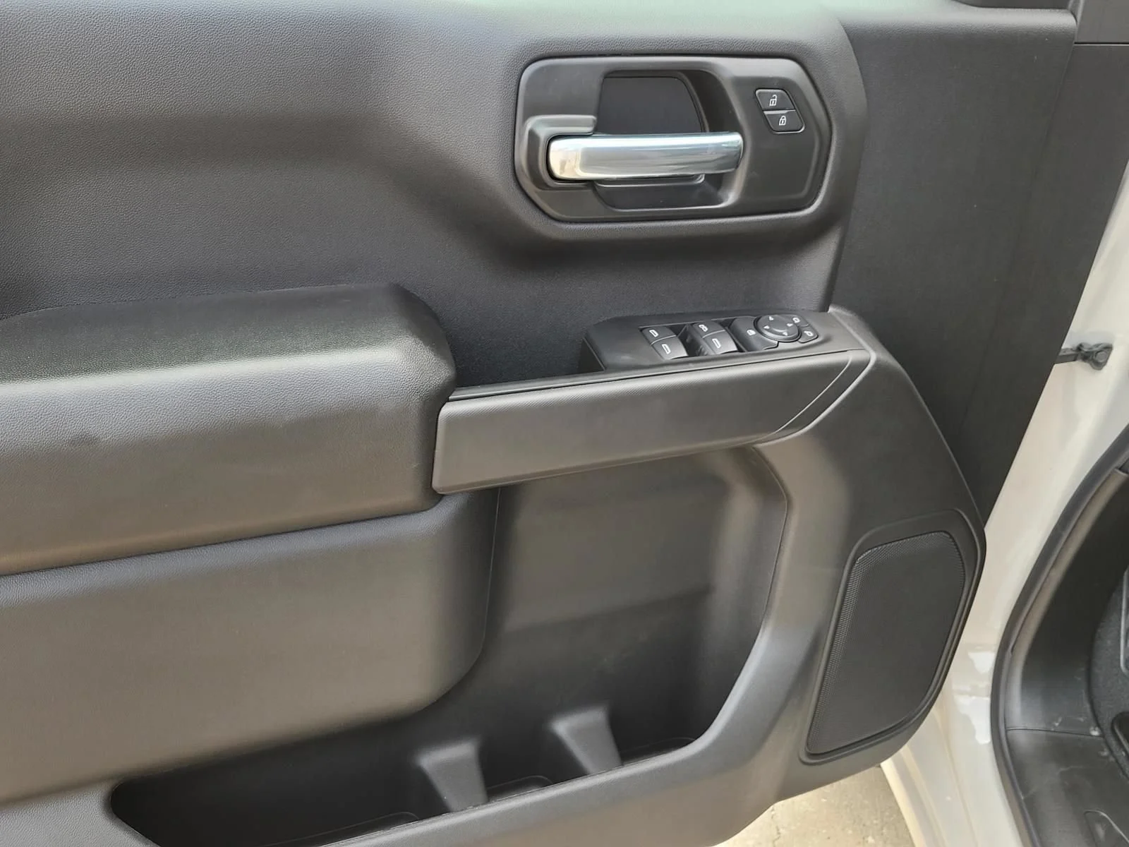 2026 Chevrolet Silverado 1500 Custom - Photo 12