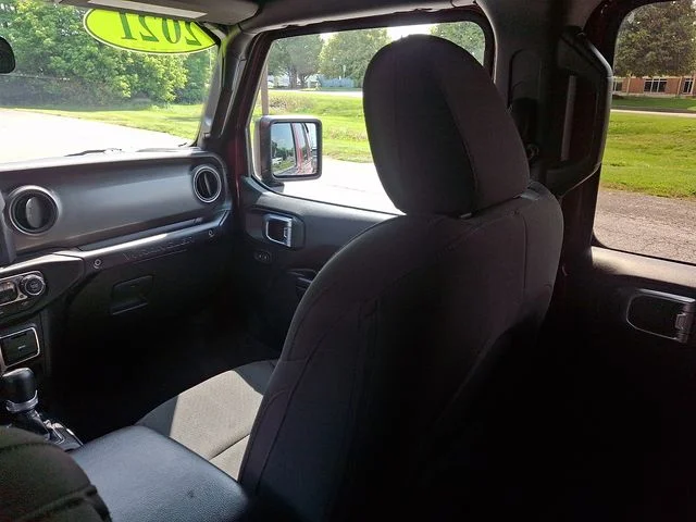Used 2021 Red Jeep Unlimited Willys image 16