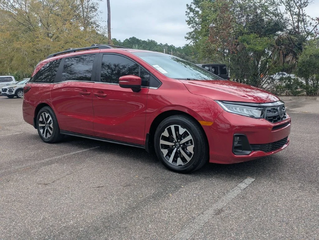Certified Used 2025 Radiant Red Metallic II Honda EX-L image 2