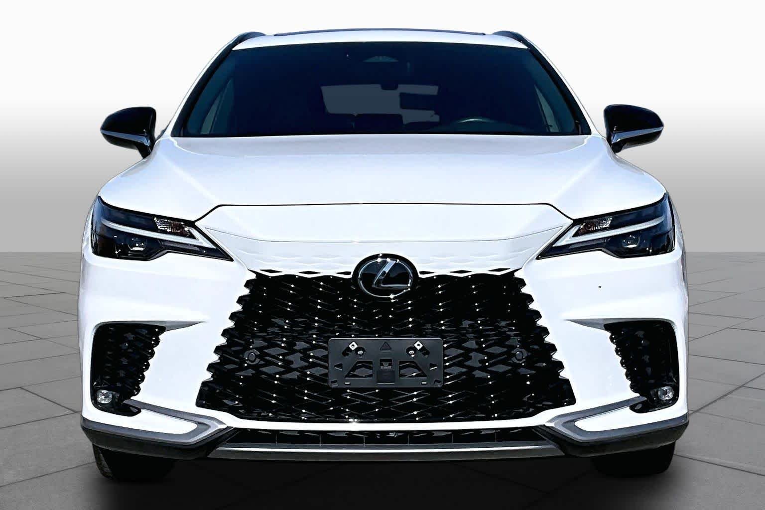 Used 2023 Ultra White Lexus F SPORT Handling image 4