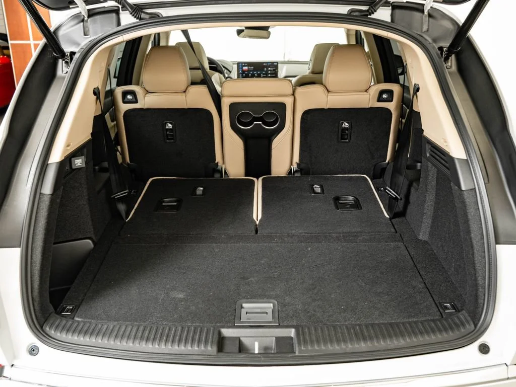 New 2026 Platinum White Pearl Acura SH-AWD image 21