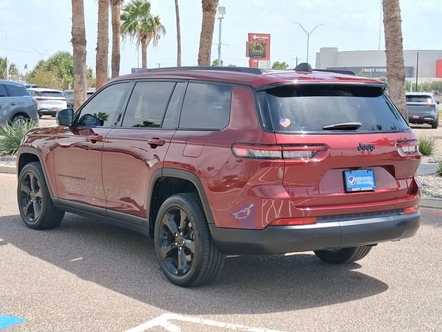 Used 2025 Red Jeep Altitude image 4