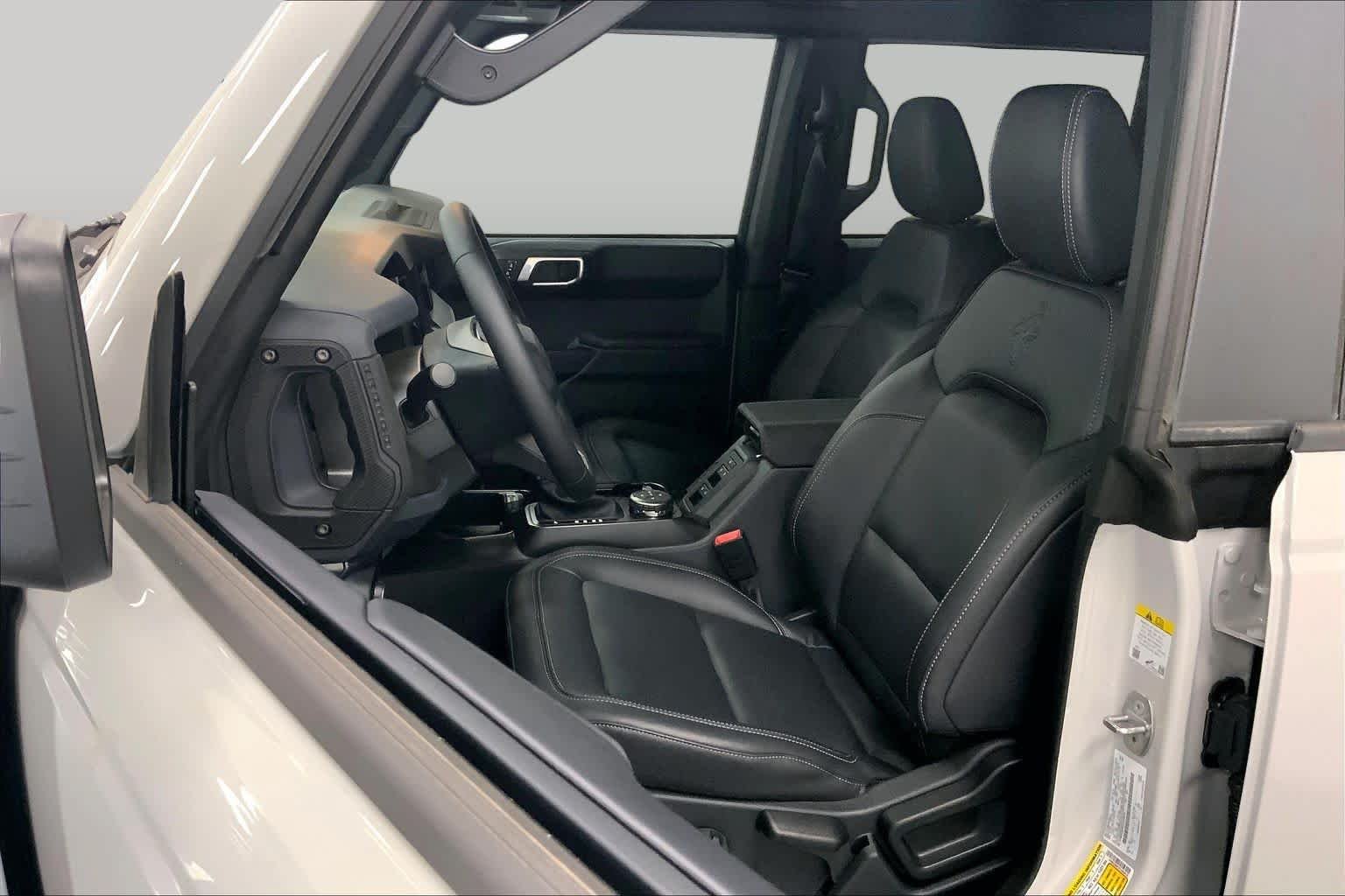 New 2026 Avalanche Gray Ford Badlands® image 8