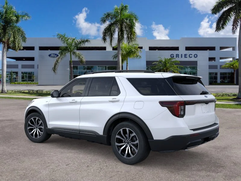 New 2026 Star White Metallic Tri-Coat Ford ST-Line image 21