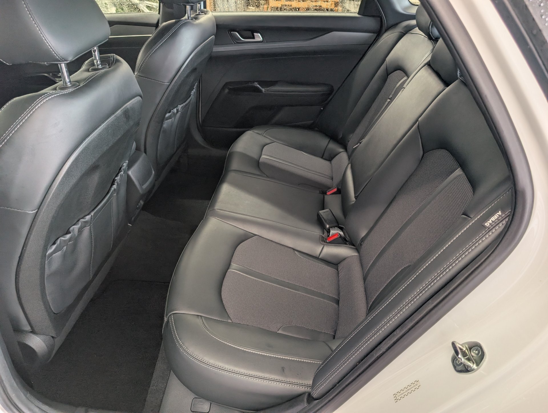 Used 2024 White Kia GT-Line image 26
