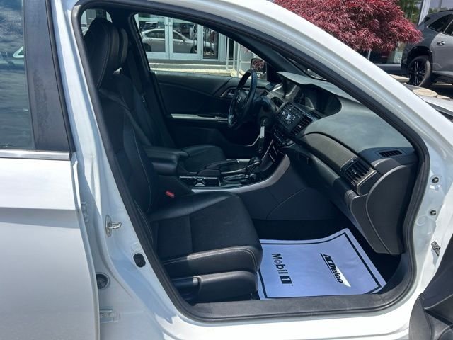 Used 2017 White Honda Sport image 16