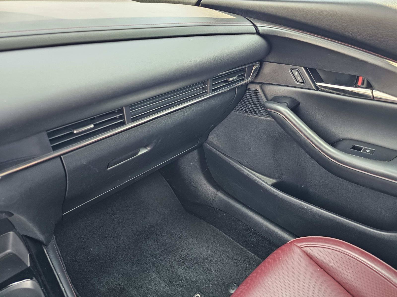 2024 Mazda CX-30 Carbon Edition - Photo 27