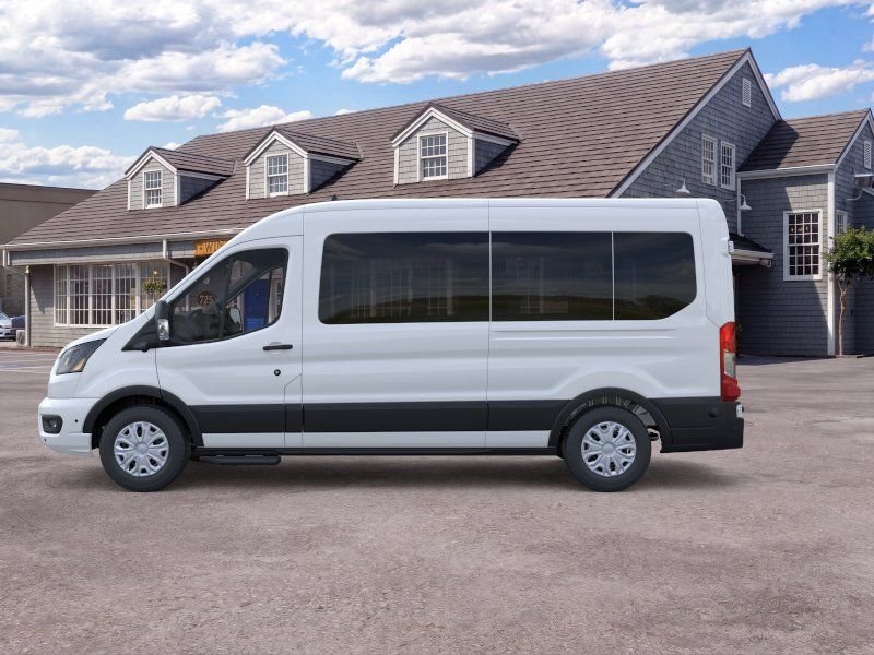 New 2026 Oxford White Ford XLT image 3