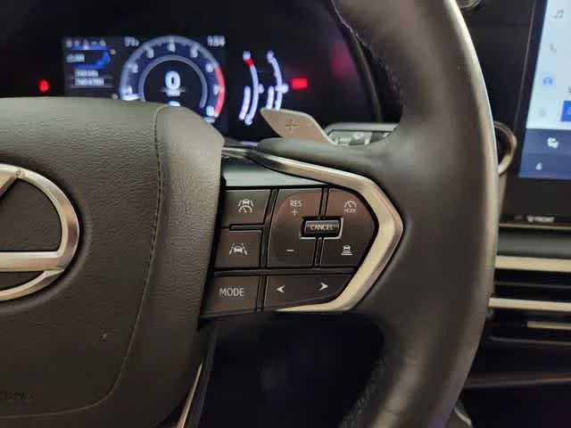 Used 2023 Eminent White Pearl Lexus  image 29