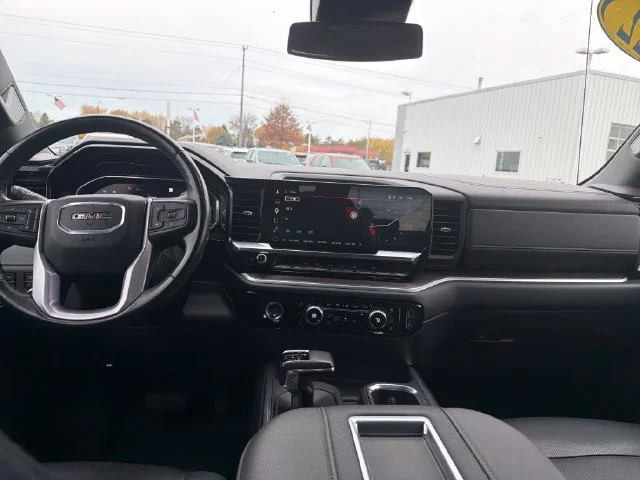 Used 2022 QUICKSILVER METALLIC GMC SLT image 15
