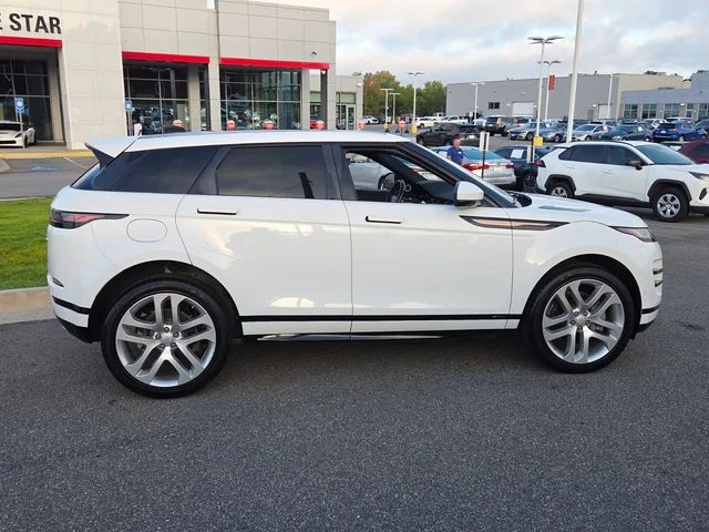 Used 2020  Land Rover R-Dynamic SE image 14