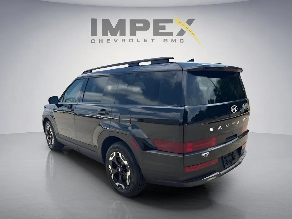 Used 2026 Black Hyundai SEL image 7
