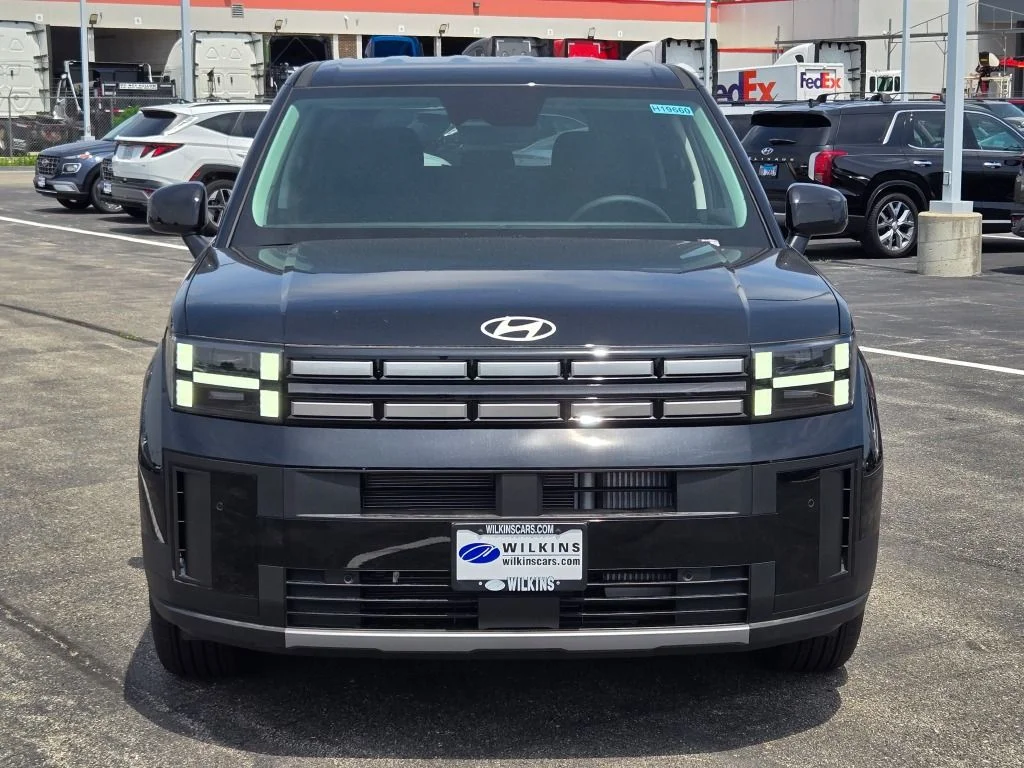 New 2026 Phantom Black Hyundai SE image 2