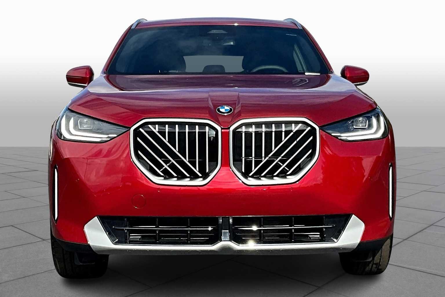 Used 2026 Vegas Red Metallic BMW 30 xDrive image 3