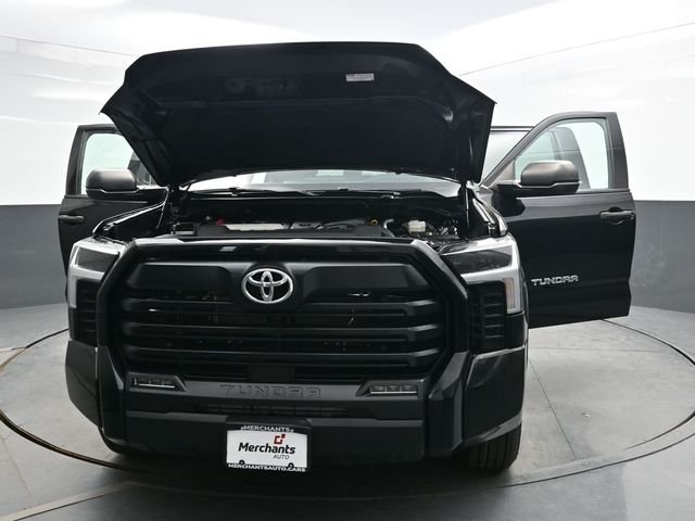 Used 2022 Black Toyota SR5 image 46