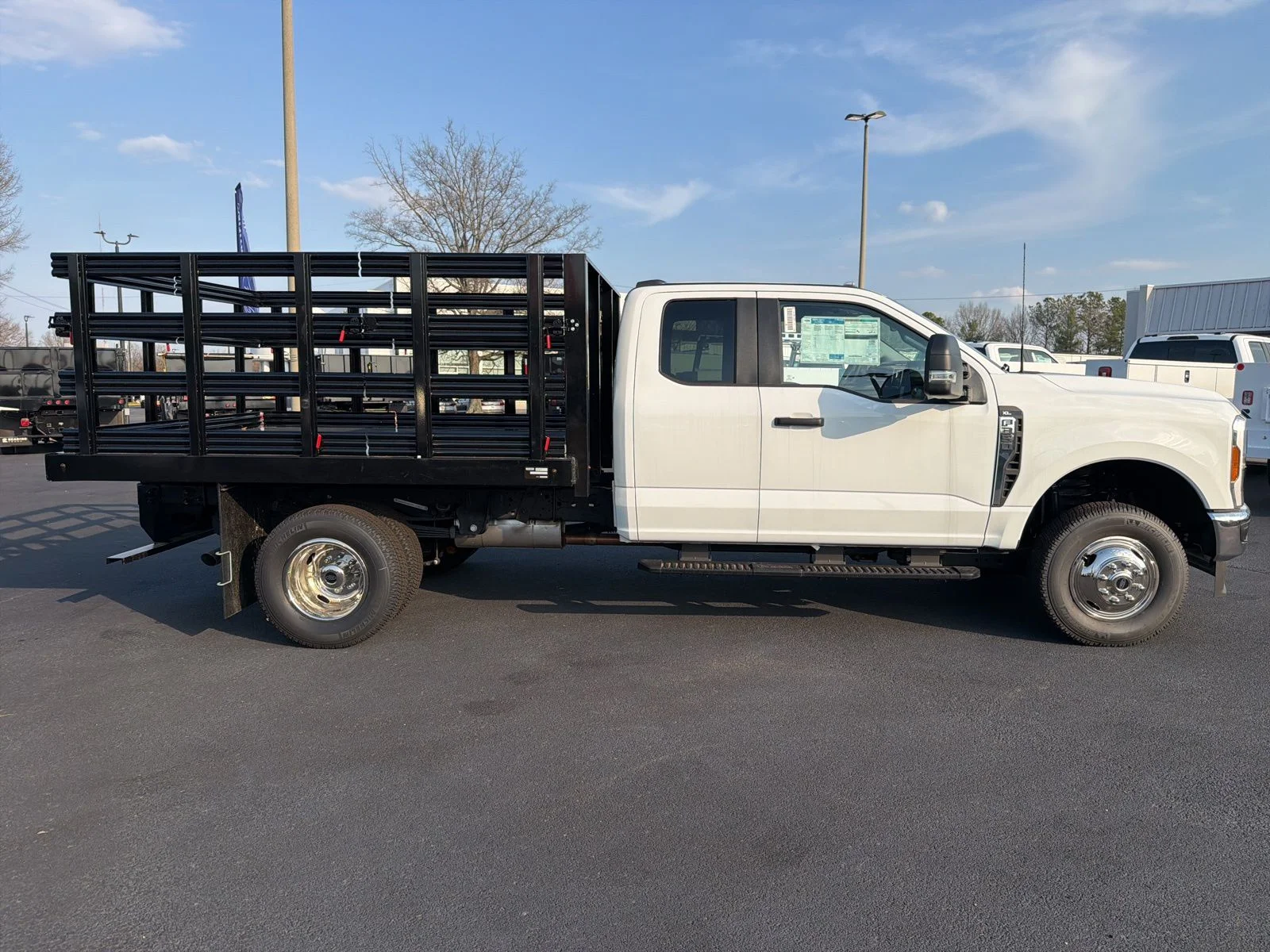 New 2025 White Ford XL image 5