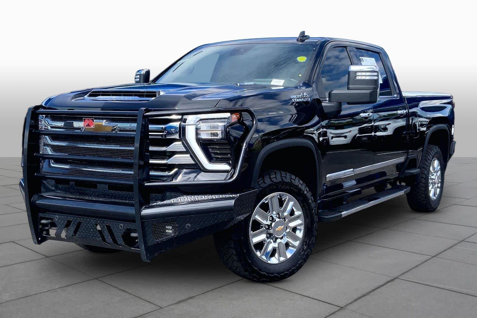 Used 2024 Black Chevrolet High Country image 2