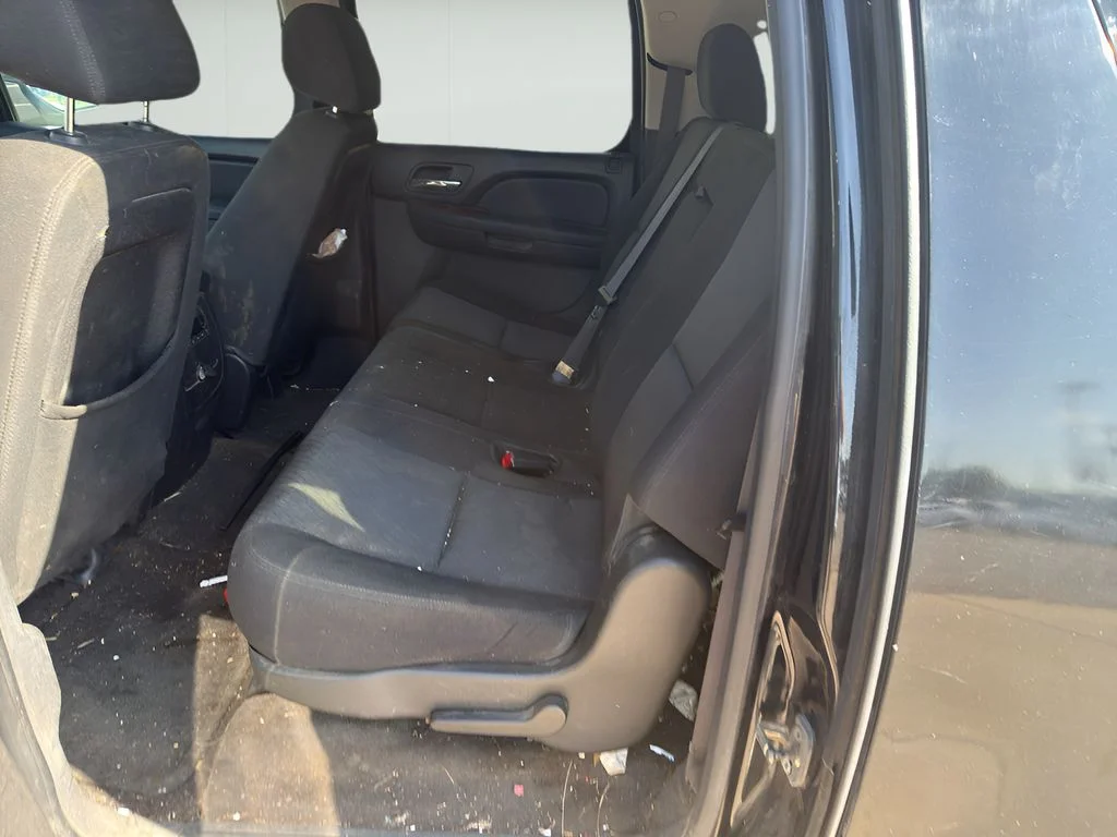 Used 2013 Black Chevrolet LS image 10