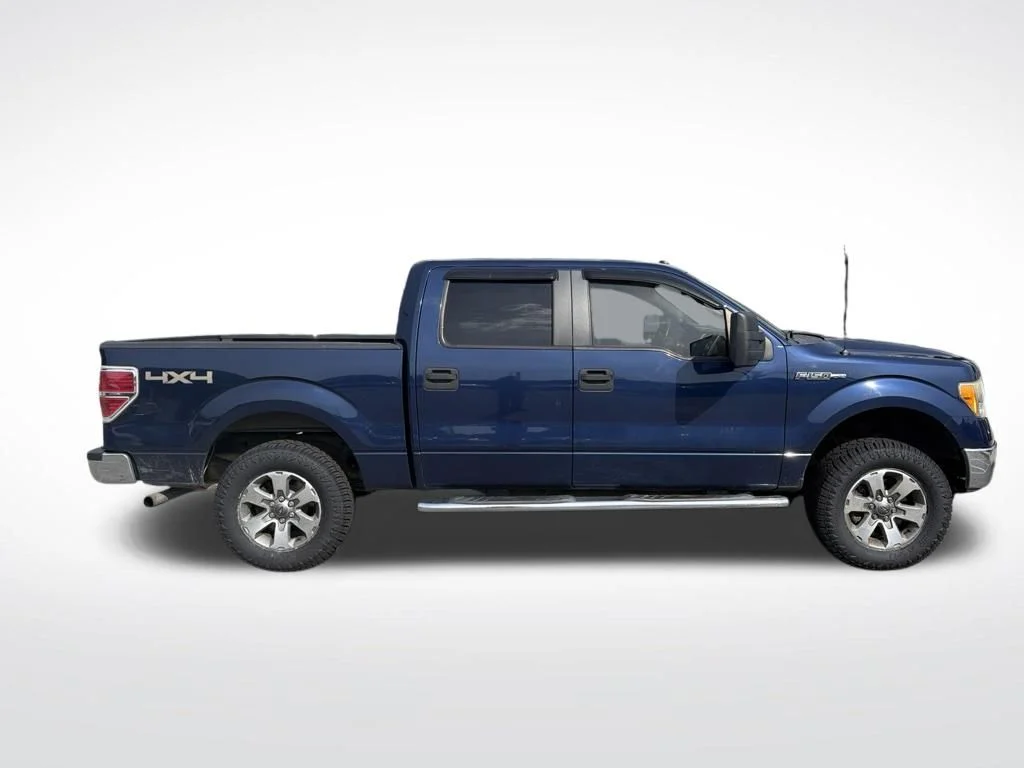 Used 2012 Blue Ford XLT image 5