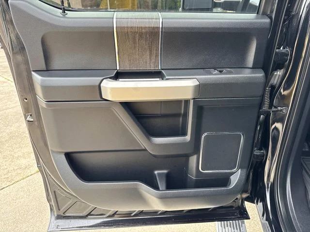 Used 2021 Black Metallic Ford Lariat image 32