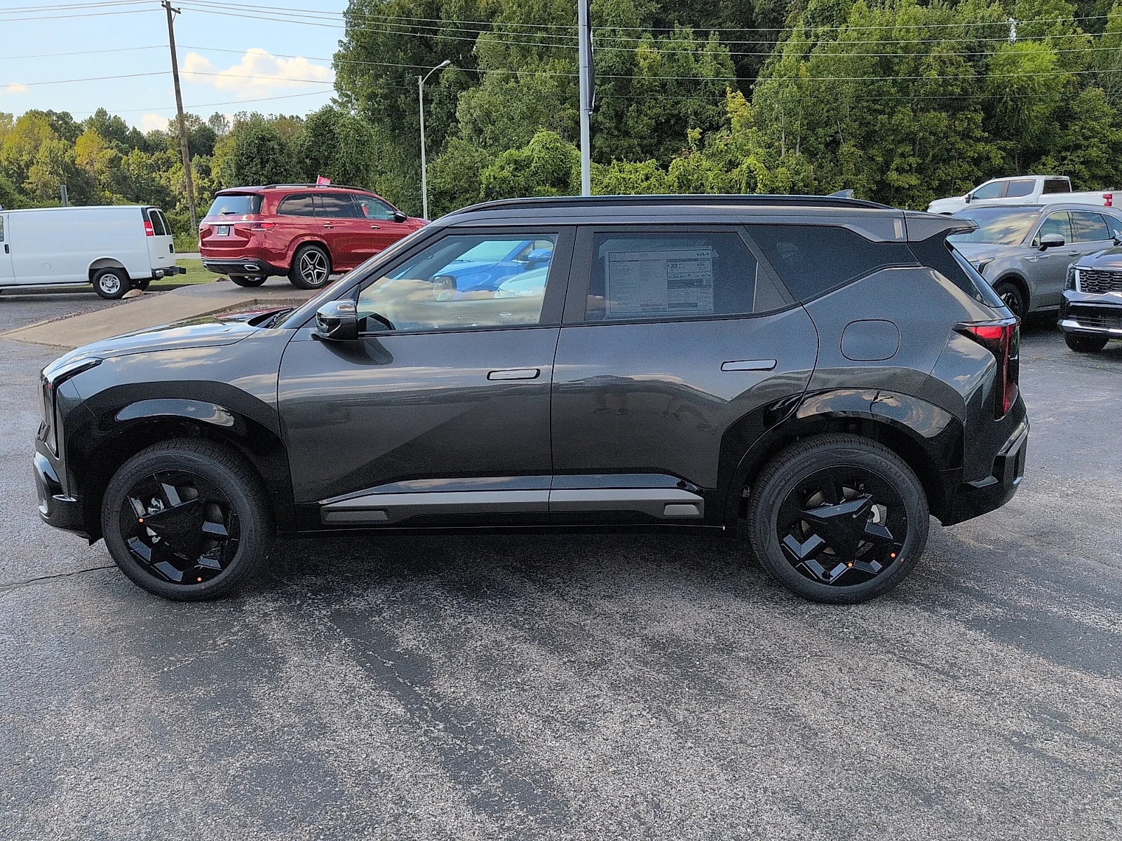 New 2027 Interstellar Gray - AGT Kia X-Line S image 4