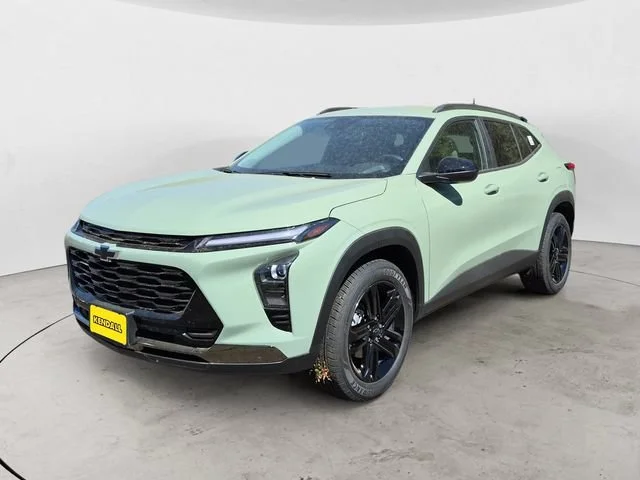 Used 2026 Cacti Green Chevrolet ACTIV image 1
