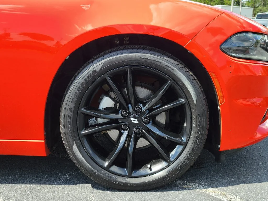 Used 2023 Orange Dodge SXT image 11