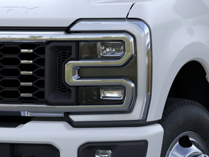 New 2026 Star White Metallic Tri-Coat Ford Platinum image 43