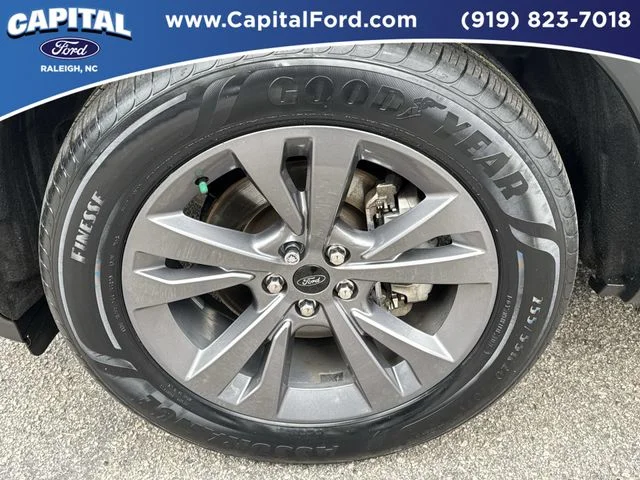 Used 2022 Gray Ford XLT image 13