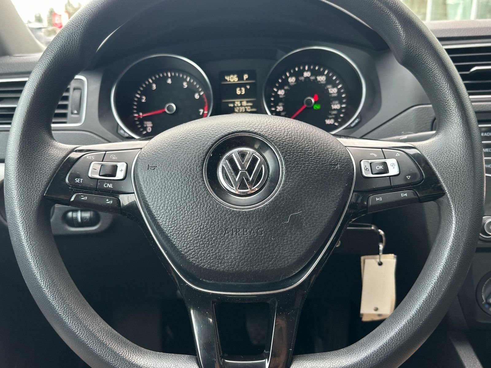 Used 2018 Pure White Volkswagen 1.4T S image 19