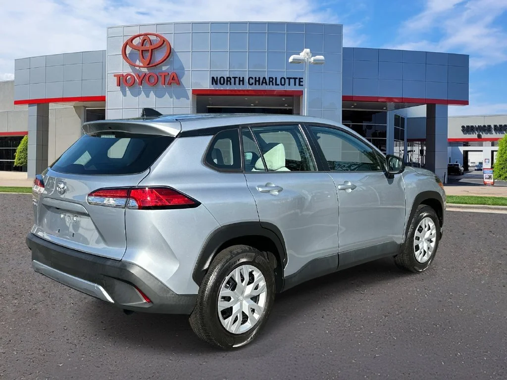 Certified Used 2022 Silver Toyota L image 8