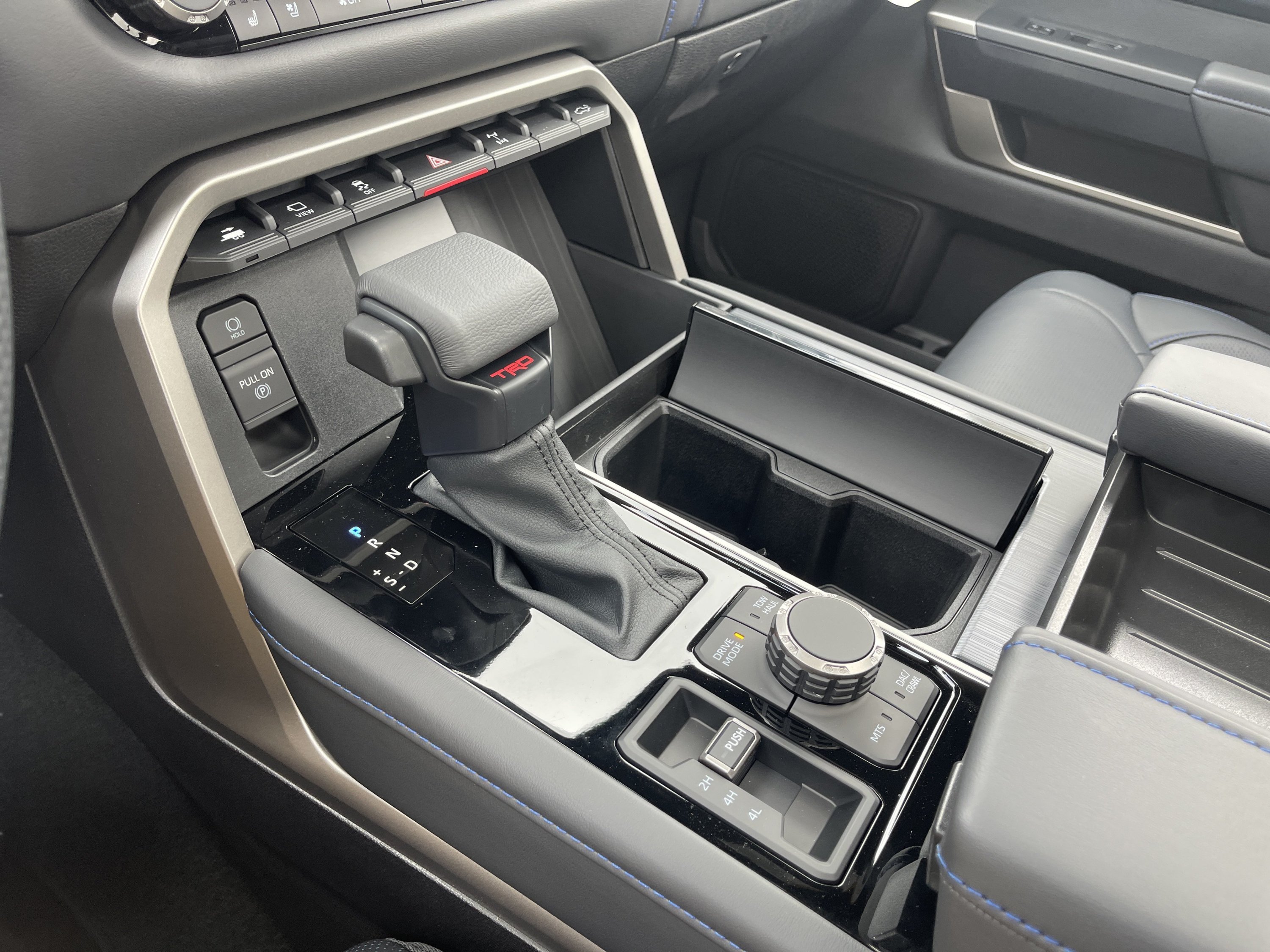 2026 Toyota Tundra Platinum - Photo 17