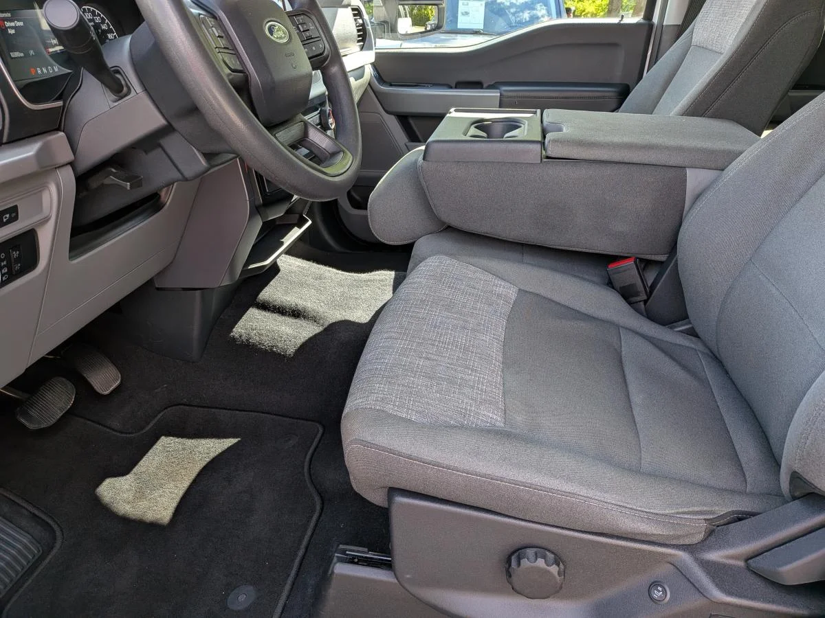 Used 2023 White Ford Xlt 4wd Supercrew image 13