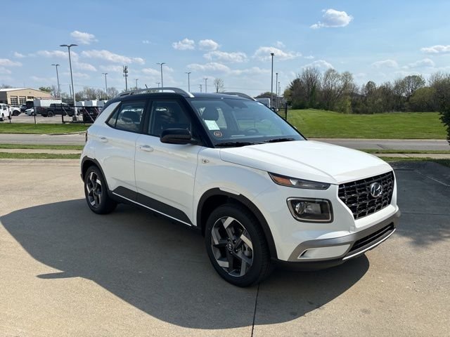 New 2026 Lunar White w/Black Roof Hyundai SEL image 32