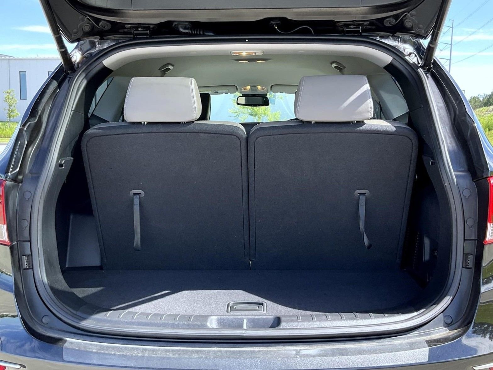 Certified Used 2019 Black Hyundai SE image 24