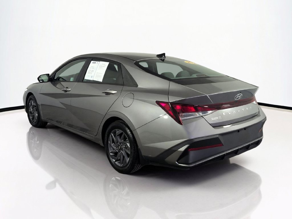 2024 Hyundai Elantra SEL - Photo 8