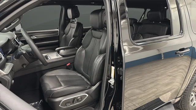 Used 2023 Diamond Black Jeep Series III image 9