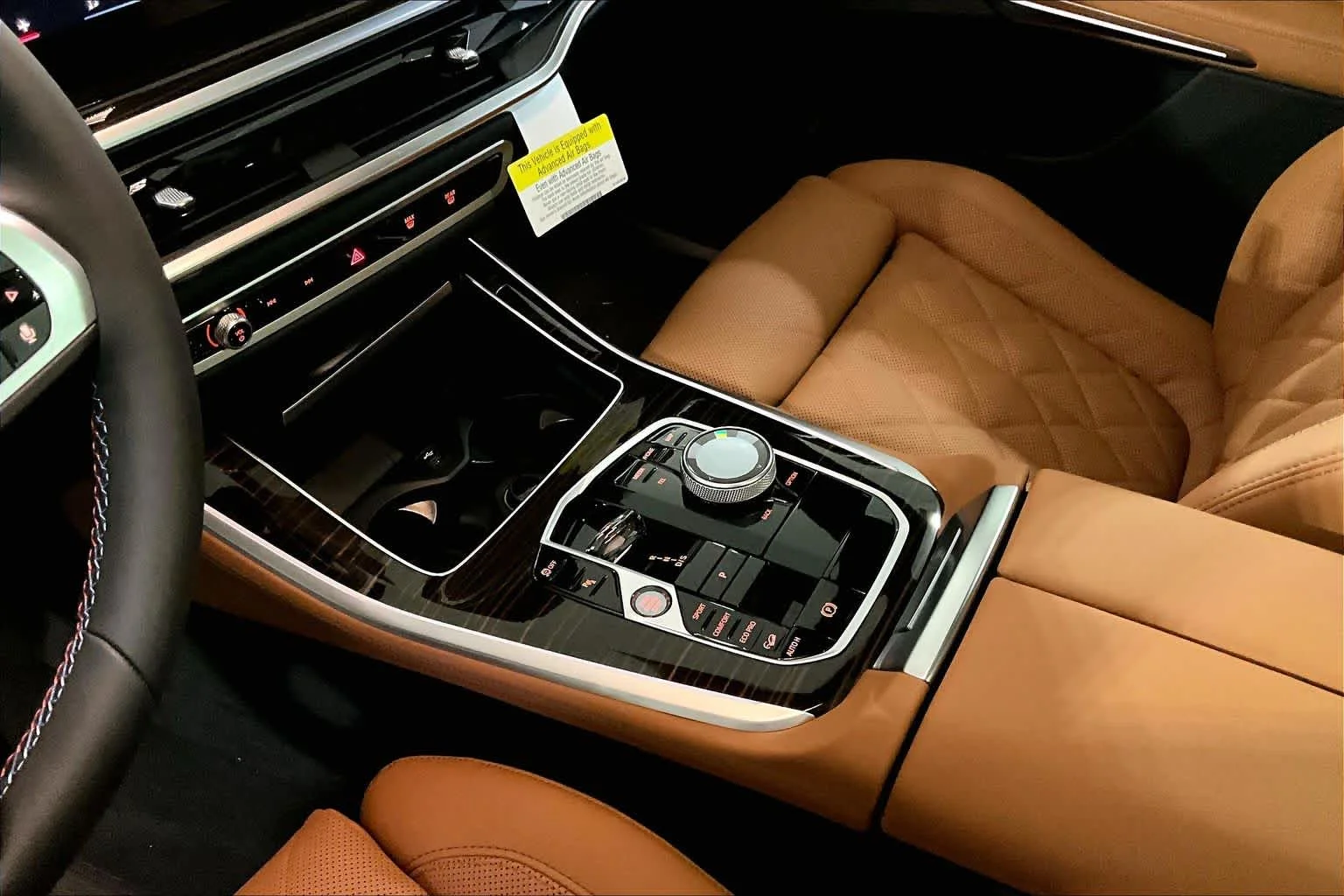 New 2026 Alpine White BMW M60i image 10
