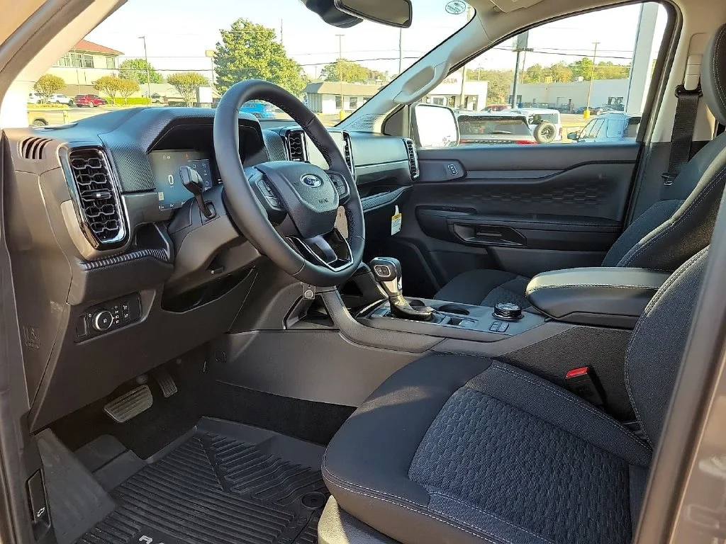 New 2026 Marsh Gray Ford XLT image 13