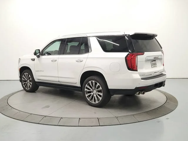 Used 2021 WHITE FROST TRICOAT GMC Denali image 6