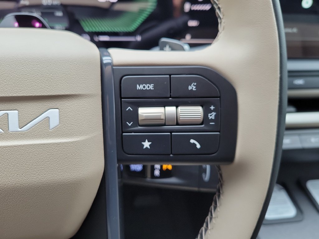 New 2027 Ebony Black Kia EX image 27
