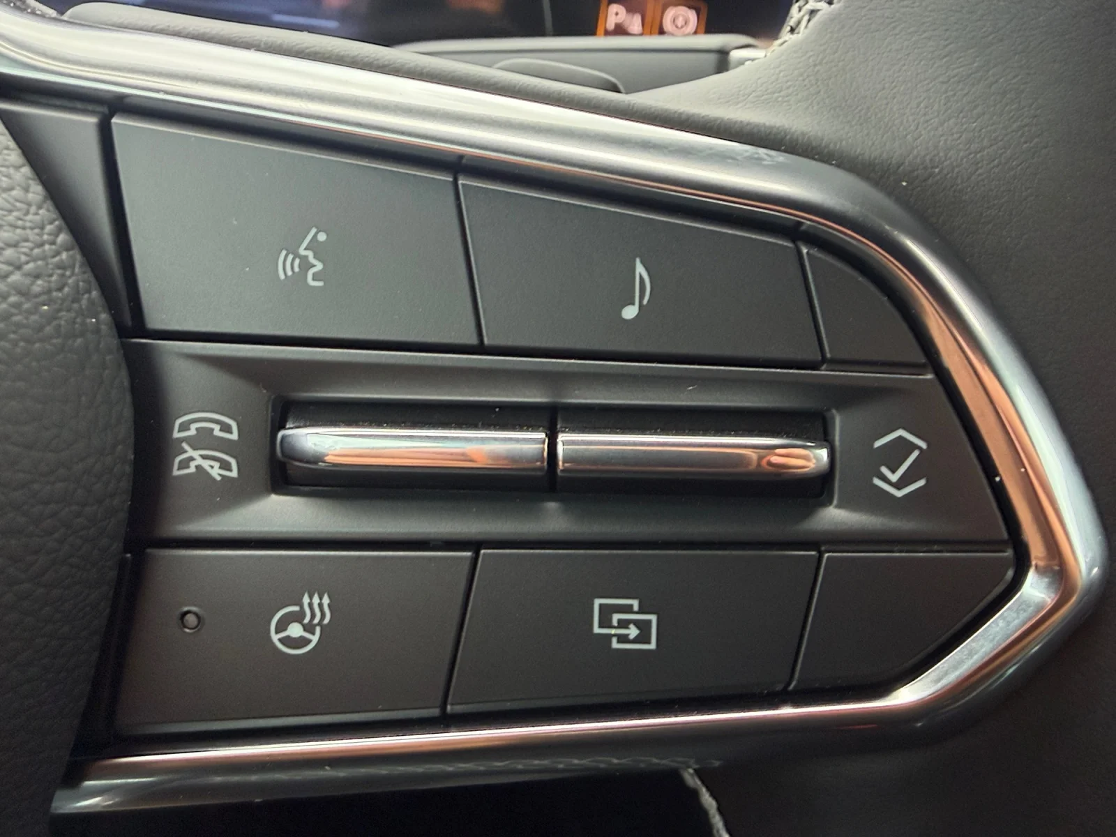 New 2027 Summit White Chevrolet LT image 23
