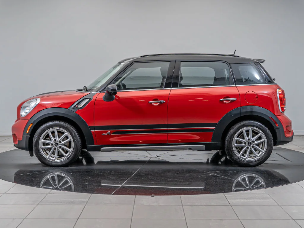 Used 2015 Blazing Red MINI  image 5