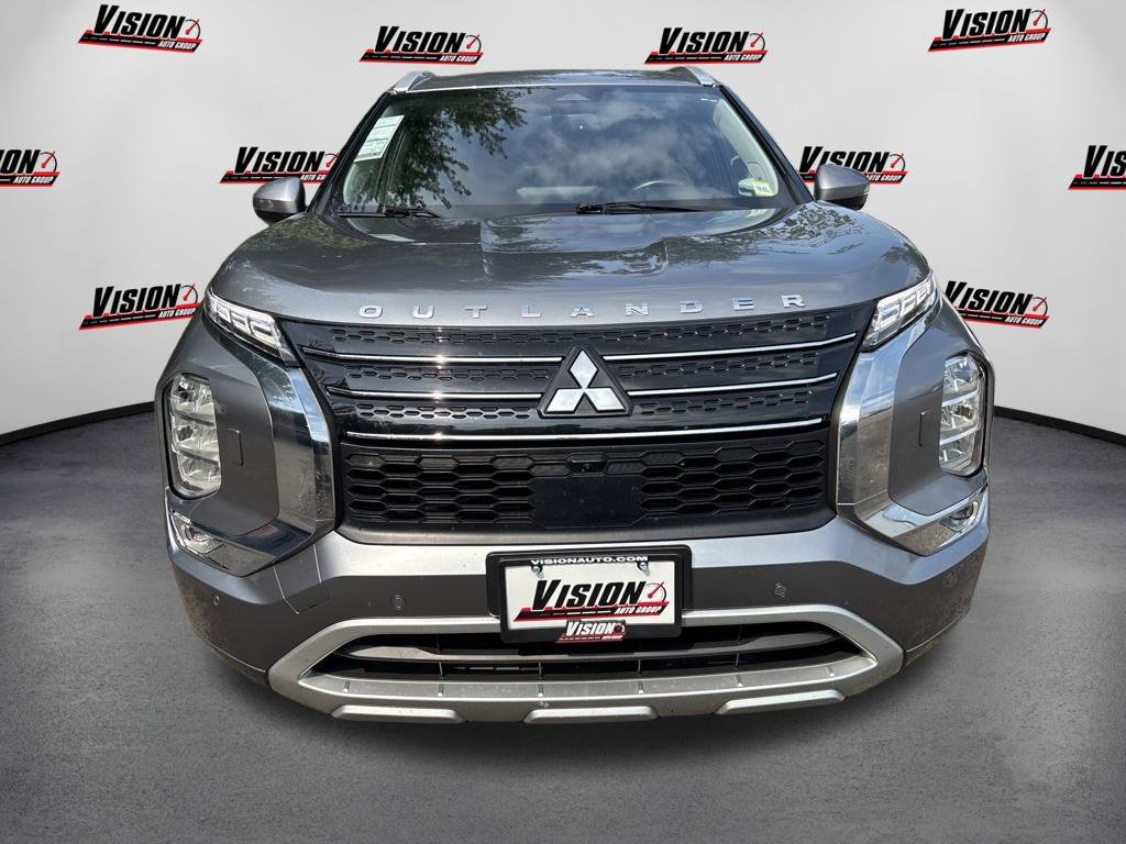 Used 2024 Black Mitsubishi SEL image 2