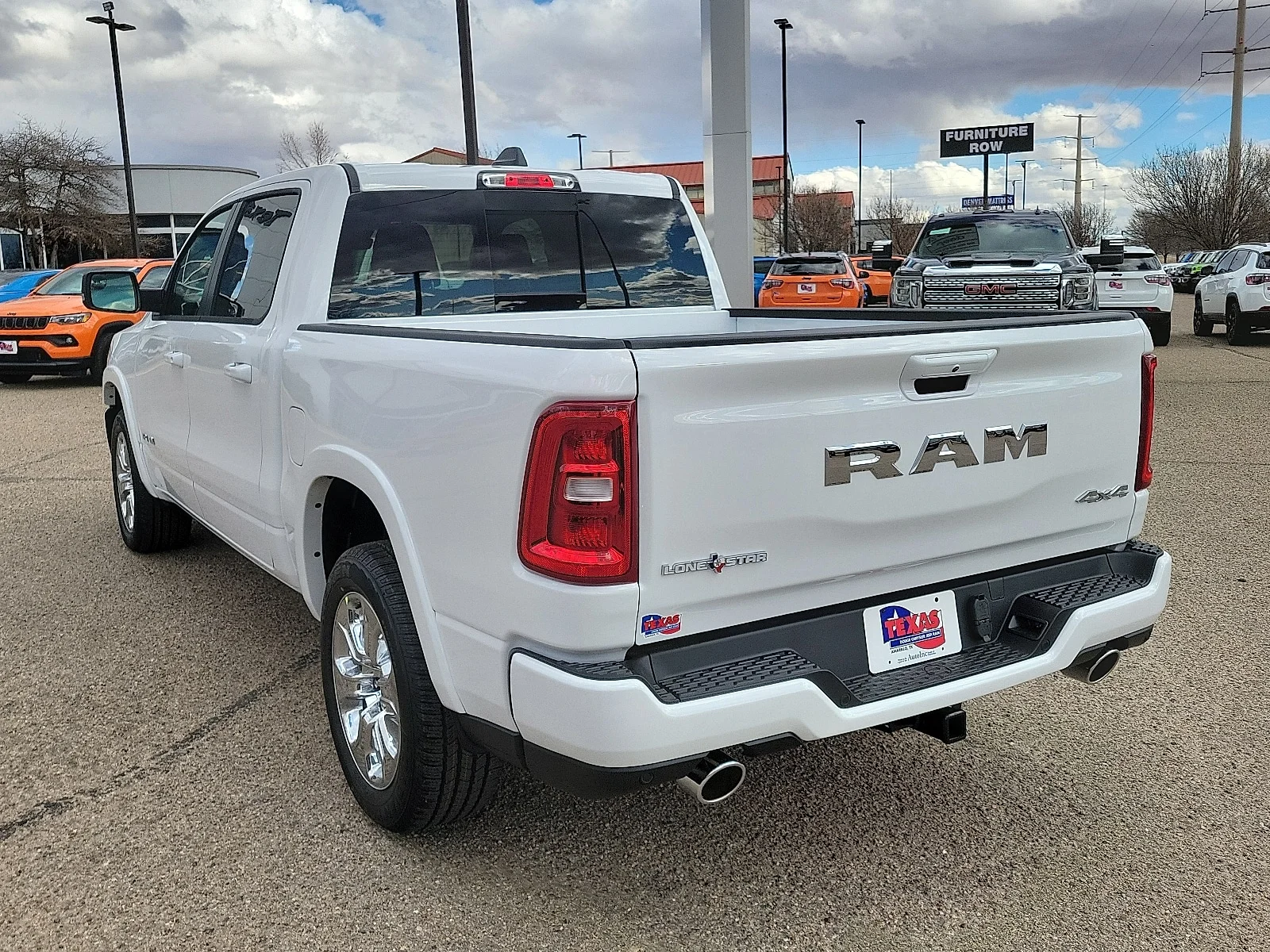 New 2026 PW7 Bright Whit Ram LONE STAR CREW CAB 4X4 5