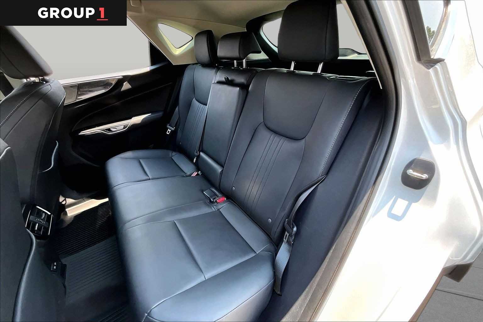 Used 2025 Eminent White Pearl Lexus Premium image 20