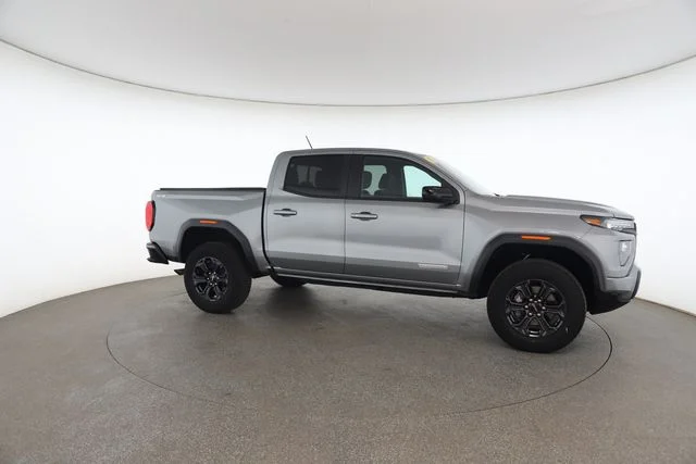 Used 2025 Silver GMC Elevation image 25
