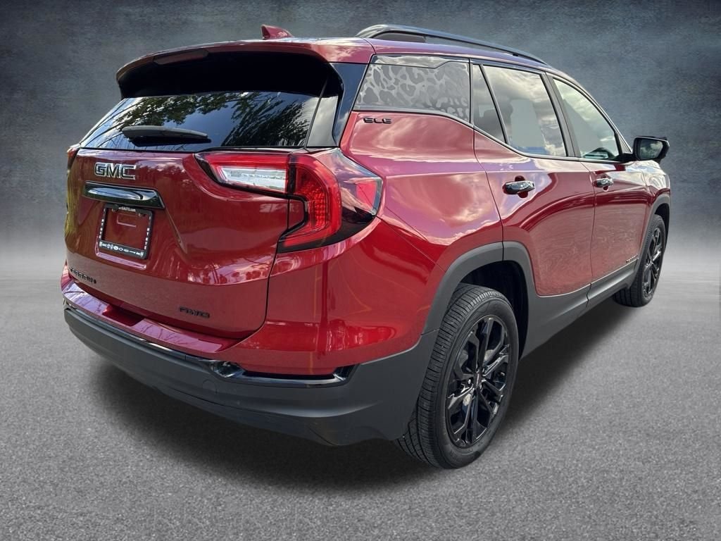 Used 2022 Red GMC SLE image 5